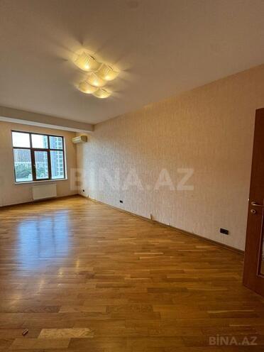Satılır 4 otaqlı yeni tikili 230 m², 28 May m., photo 27 from 32