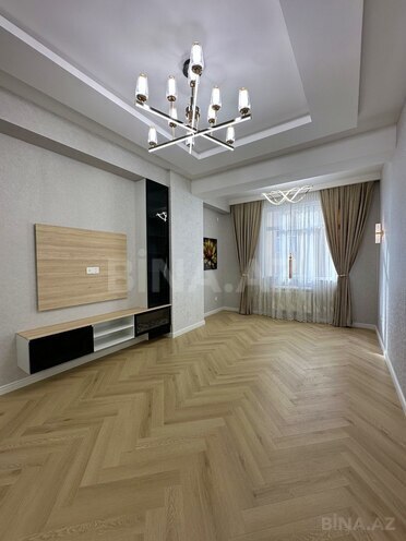 Продаётся 3-комн. новостройка 103 м², м. Кара Караев, photo 1 from 21