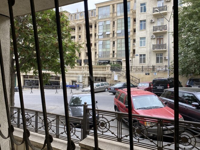 Сдаётся 2-комн. офис 55 м², м. Низами, photo 11 from 12
