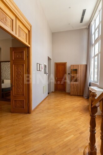 İcarəyə verilir 3 otaqlı köhnə tikili 127 m², İçəri Şəhər m., photo 14 from 18