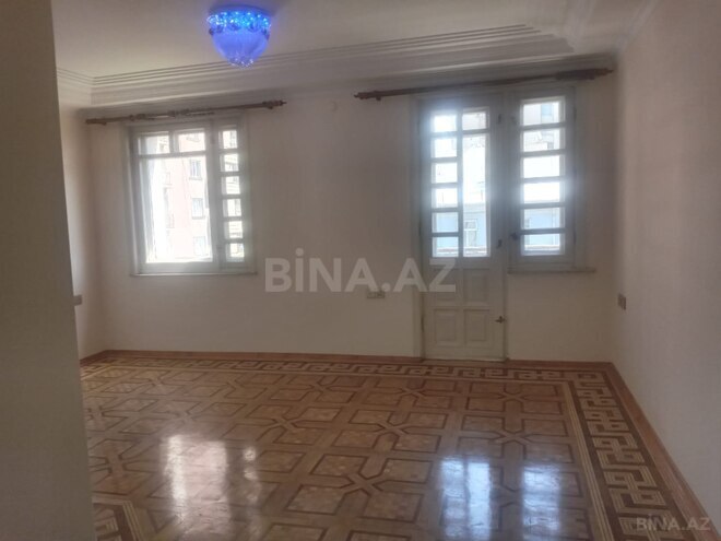 Satılır 5 otaqlı köhnə tikili 160 m², 28 May m., photo 5 from 17