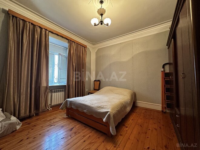 Satılır 5 otaqlı həyət evi/bağ evi 200 m², Nizami r., photo 25 from 31