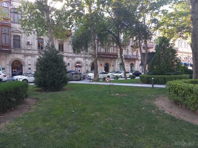 Продаётся 3-комн. вторичка 90 м², м. Ичеришехер, photo 3 from 9