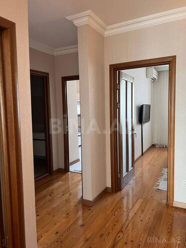 Продаётся 3-комн. вторичка 90 м², м. Нефтчиляр, photo 22 from 25