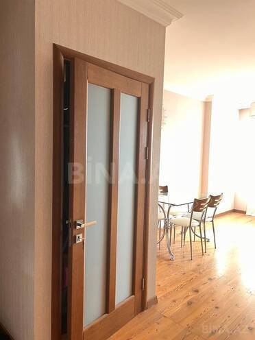 Продаётся 3-комн. вторичка 90 м², м. Нефтчиляр, photo 17 from 25