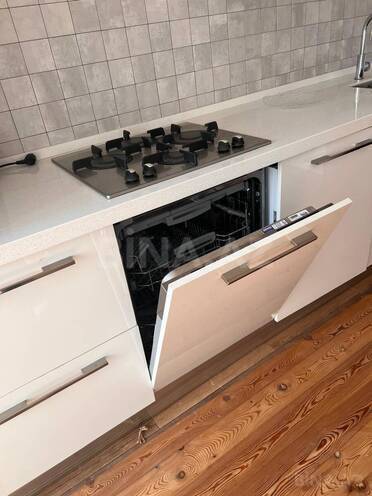 Продаётся 3-комн. вторичка 90 м², м. Нефтчиляр, photo 15 from 25