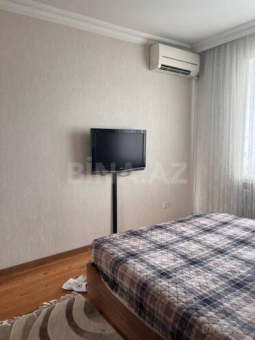 Продаётся 3-комн. вторичка 90 м², м. Нефтчиляр, photo 6 from 25