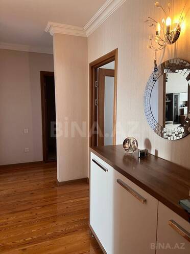 Продаётся 3-комн. вторичка 90 м², м. Нефтчиляр, photo 24 from 25
