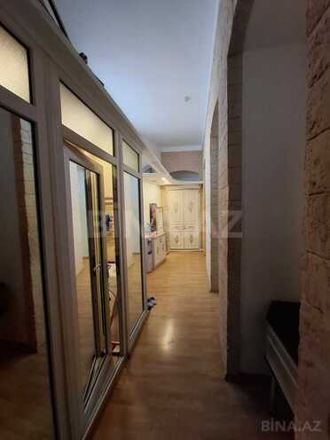 Продается 3-комн. вторичка 95 м², м. Сахил, photo 1 from 12