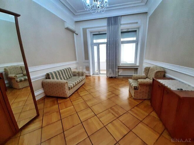 Сдаётся 4-комн. вторичка 175 м², м. Сахил, photo 16 from 23