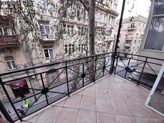 Сдаётся 4-комн. вторичка 175 м², м. Сахил, photo 9 from 23