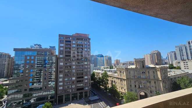 İcarəyə verilir 3 otaqlı yeni tikili 140 m², 28 May m., photo 1 from 17