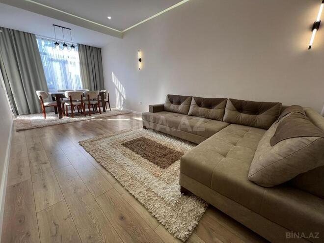 Сдаётся 3-комн. новостройка 100 м², м. 8 ноября, photo 1 from 17