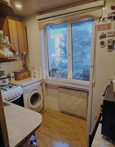 Satılır 3 otaqlı köhnə tikili 75 m², İnşaatçılar m., photo 7 from 9