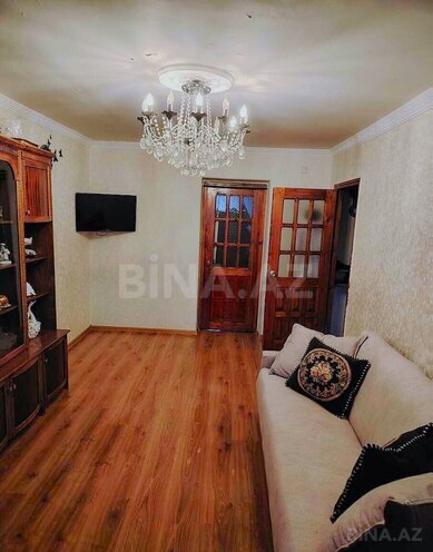 Satılır 3 otaqlı köhnə tikili 75 m², İnşaatçılar m., photo 4 from 9