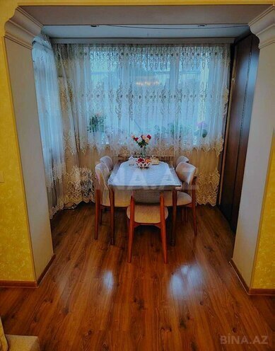 Satılır 3 otaqlı köhnə tikili 75 m², İnşaatçılar m., photo 1 from 9