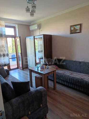 Продаётся 1-комн. вторичка 40 м², м. Кара Караев, photo 4 from 12