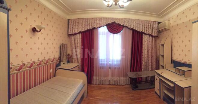 Продаётся 6-комн. вторичка 180 м², м. Элмляр Академиясы, photo 17 from 30