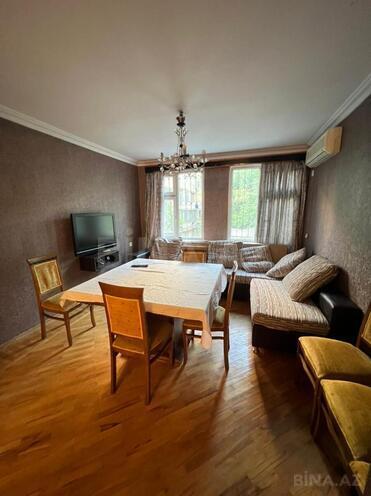 Satılır 3 otaqlı köhnə tikili 100 m², Gənclik m., photo 1 from 23