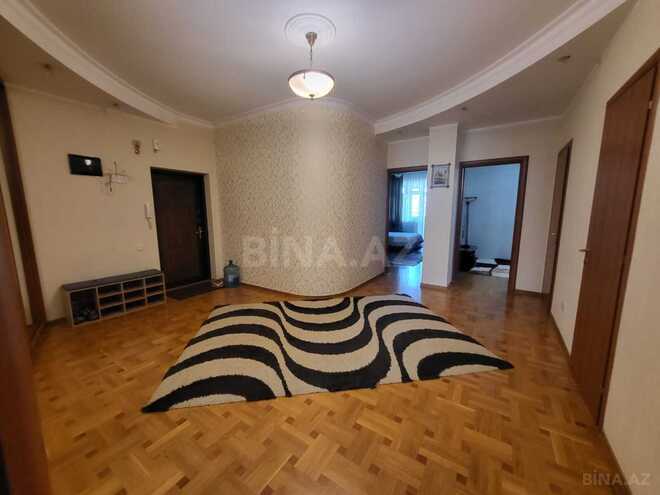 Сдаётся 3-комн. новостройка 140 м², м. Низами, photo 12 from 23