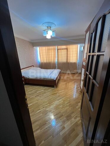 Продаётся 3-комн. вторичка 110 м², м. Низами, photo 11 from 25