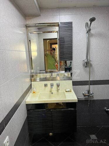 Продаётся 3-комн. вторичка 110 м², м. Низами, photo 20 from 25