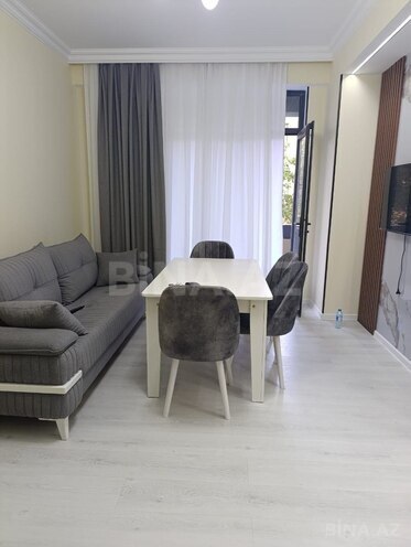 Сдаётся 2-комн. новостройка 57 м², м. Кара Караев, photo 1 from 8
