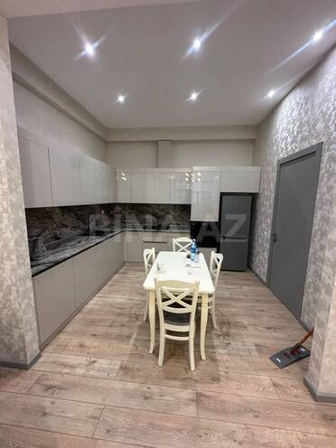 İcarəyə verilir 2 otaqlı yeni tikili 91 m², 28 May m., photo 3 from 10