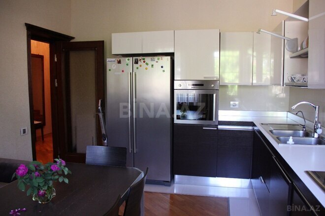 Satılır 6 otaqlı həyət evi/bağ evi 450 m², Azadlıq Prospekti m., photo 9 from 22