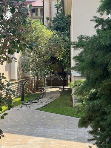 Satılır 10 otaqlı həyət evi/bağ evi 1 000 m², Nəsimi r., photo 3 from 32