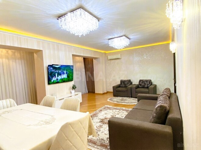 Продаётся 3-комн. вторичка 100 м², м. Элмляр Академиясы, photo 11 from 16