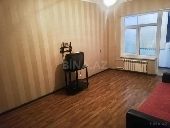 Продаётся 2-комн. вторичка 60 м², м. Ази Асланов, photo 3 from 10