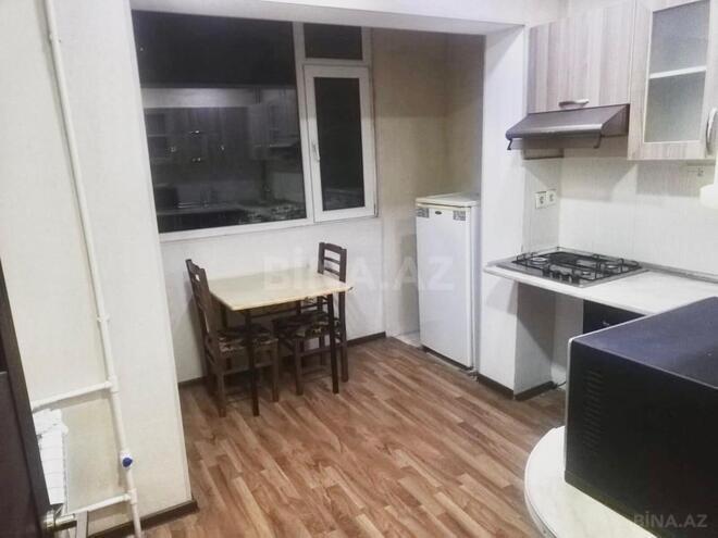 Продаётся 2-комн. вторичка 60 м², м. Ази Асланов, photo 5 from 10