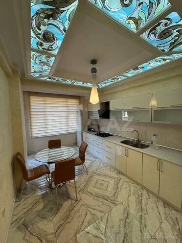 Сдаётся 3-комн. новостройка 120 м², Насиминский  р., photo 1 from 15