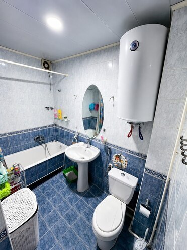 Продаётся 2-комн. вторичка 60 м², м. Ази Асланов, photo 6 from 7