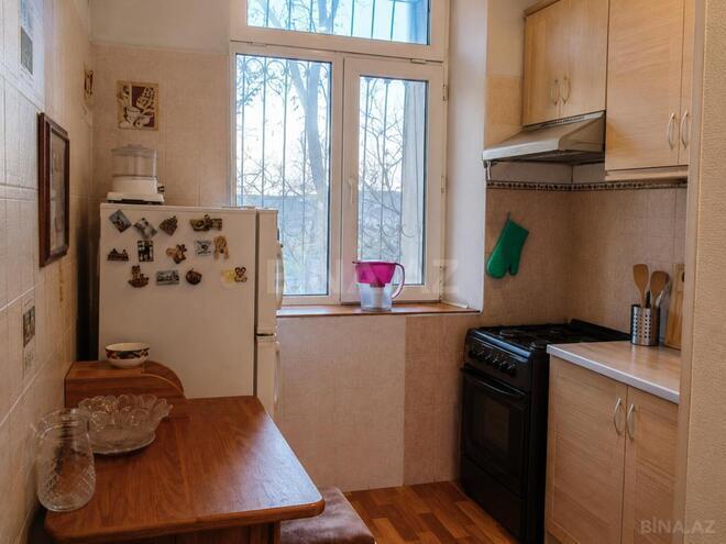 Satılır 2 otaqlı köhnə tikili 60 m², Həzi Aslanov m., photo 7 from 13