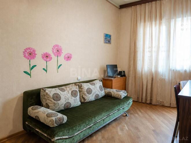 Satılır 2 otaqlı köhnə tikili 60 m², Həzi Aslanov m., photo 3 from 13