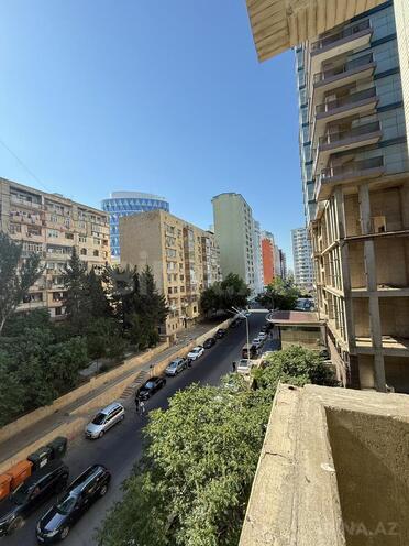 Продаётся 3-комн. новостройка 100 м², м. Элмляр Академиясы, photo 17 from 23