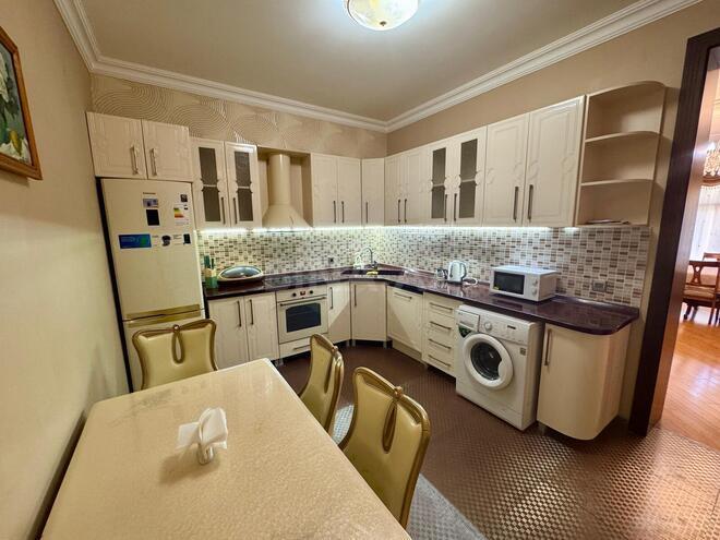 İcarəyə verilir 3 otaqlı yeni tikili 130 m², 28 May m., photo 11 from 18