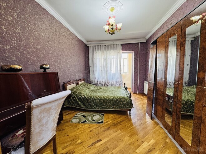 Satılır 4 otaqlı köhnə tikili 115 m², Azadlıq Prospekti m., photo 13 from 29