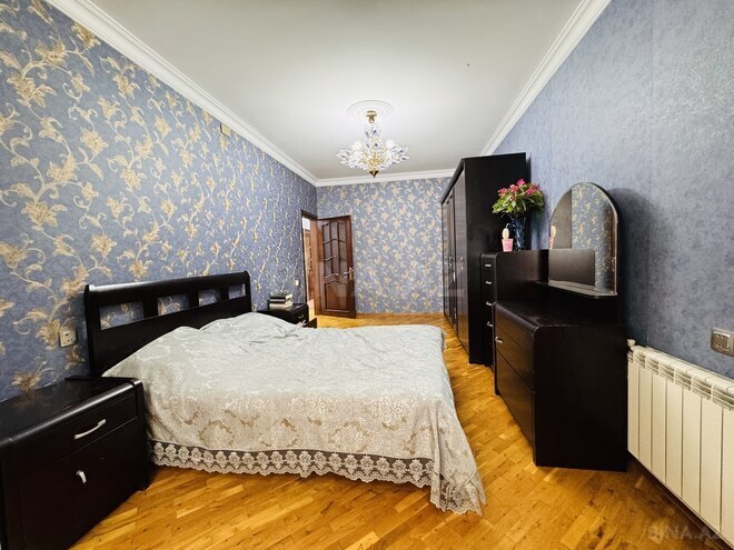 Satılır 4 otaqlı köhnə tikili 115 m², Azadlıq Prospekti m., photo 20 from 29