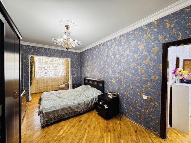 Satılır 4 otaqlı köhnə tikili 115 m², Azadlıq Prospekti m., photo 18 from 29