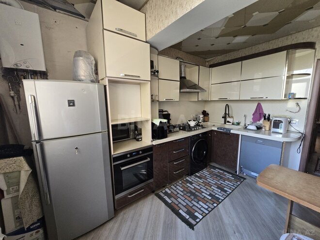 Satılır 4 otaqlı köhnə tikili 120 m², İnşaatçılar m., photo 23 from 26
