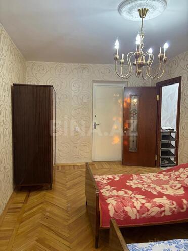 Продаётся 3-комн. вторичка 63 м², м. Кара Караев, photo 4 from 12