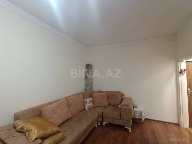 Продаётся 2-комн. вторичка 33 м², м. Иншаатчылар, photo 3 from 9