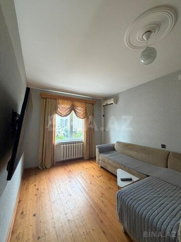 Сдаётся 2-комн. вторичка 66 м², м. 8 ноября, photo 3 from 11