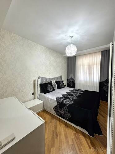 Продаётся 4-комн. вторичка 100 м², м. Ази Асланов, photo 4 from 16