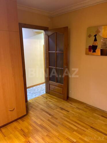 Сдаётся 3-комн. вторичка 90 м², м. Низами, photo 10 from 12