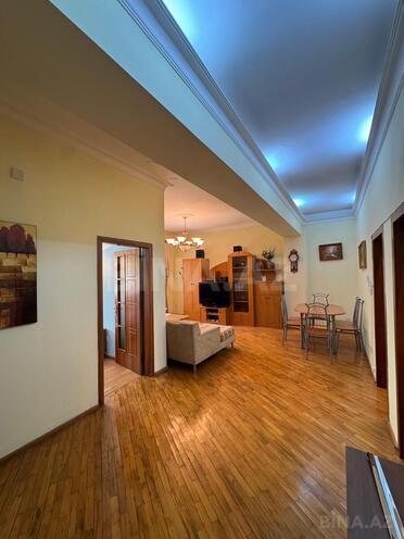Сдаётся 3-комн. новостройка 120 м², м. Низами, photo 16 from 24