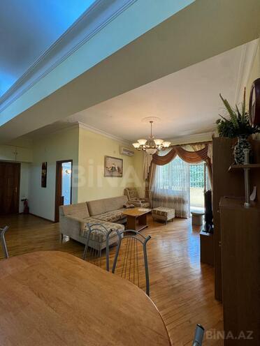 Сдаётся 3-комн. новостройка 120 м², м. Низами, photo 17 from 24